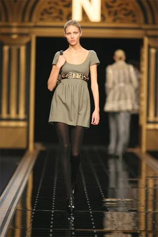 Look 10